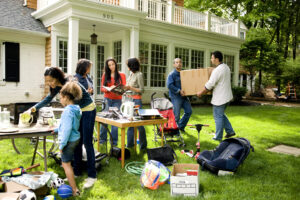 Learn How to Set Up a Yard Sale on Your Artificial Lawn to Make Maximum Profit